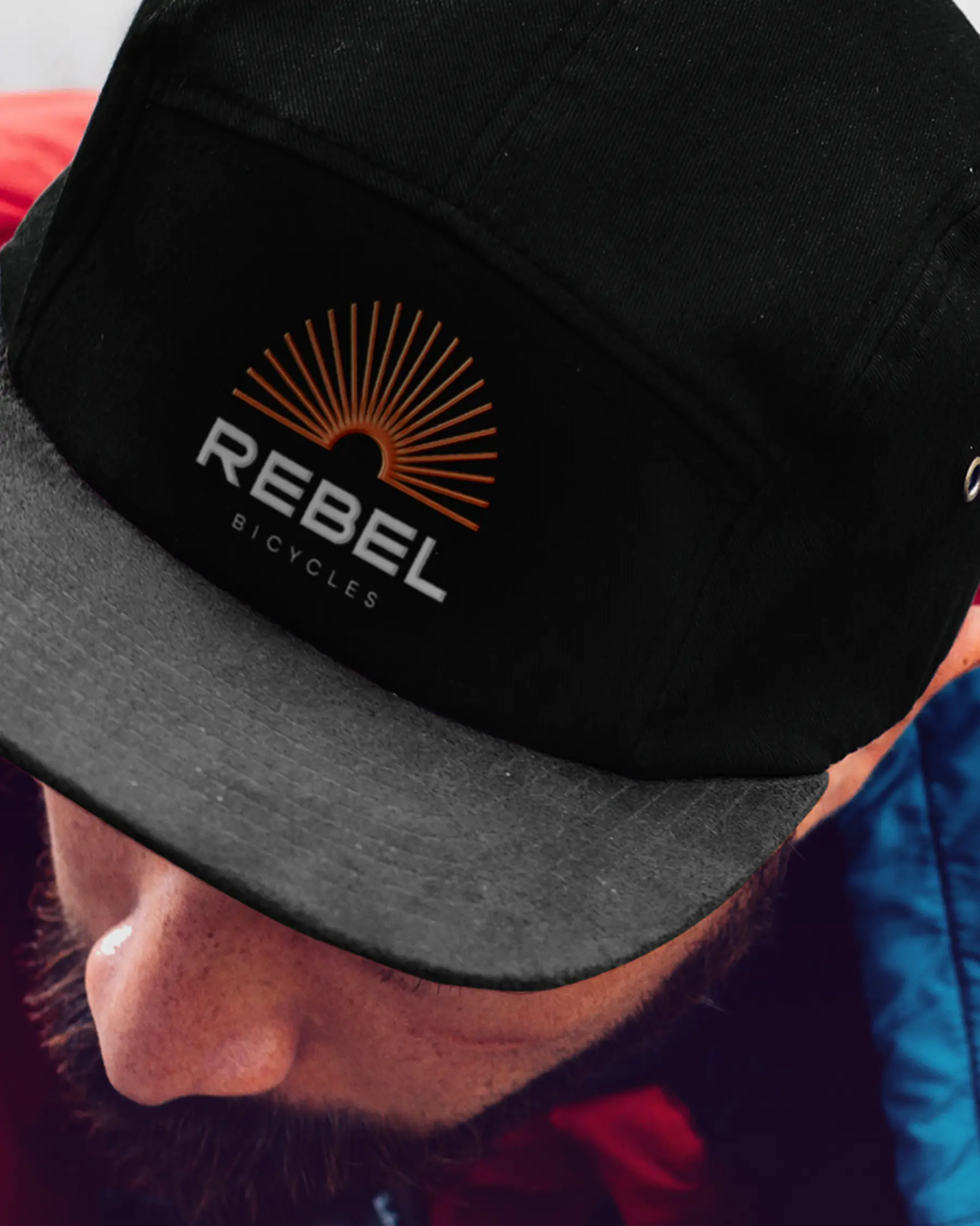 Фірмова чорна кепка з логотипом Rebel Bicycles.