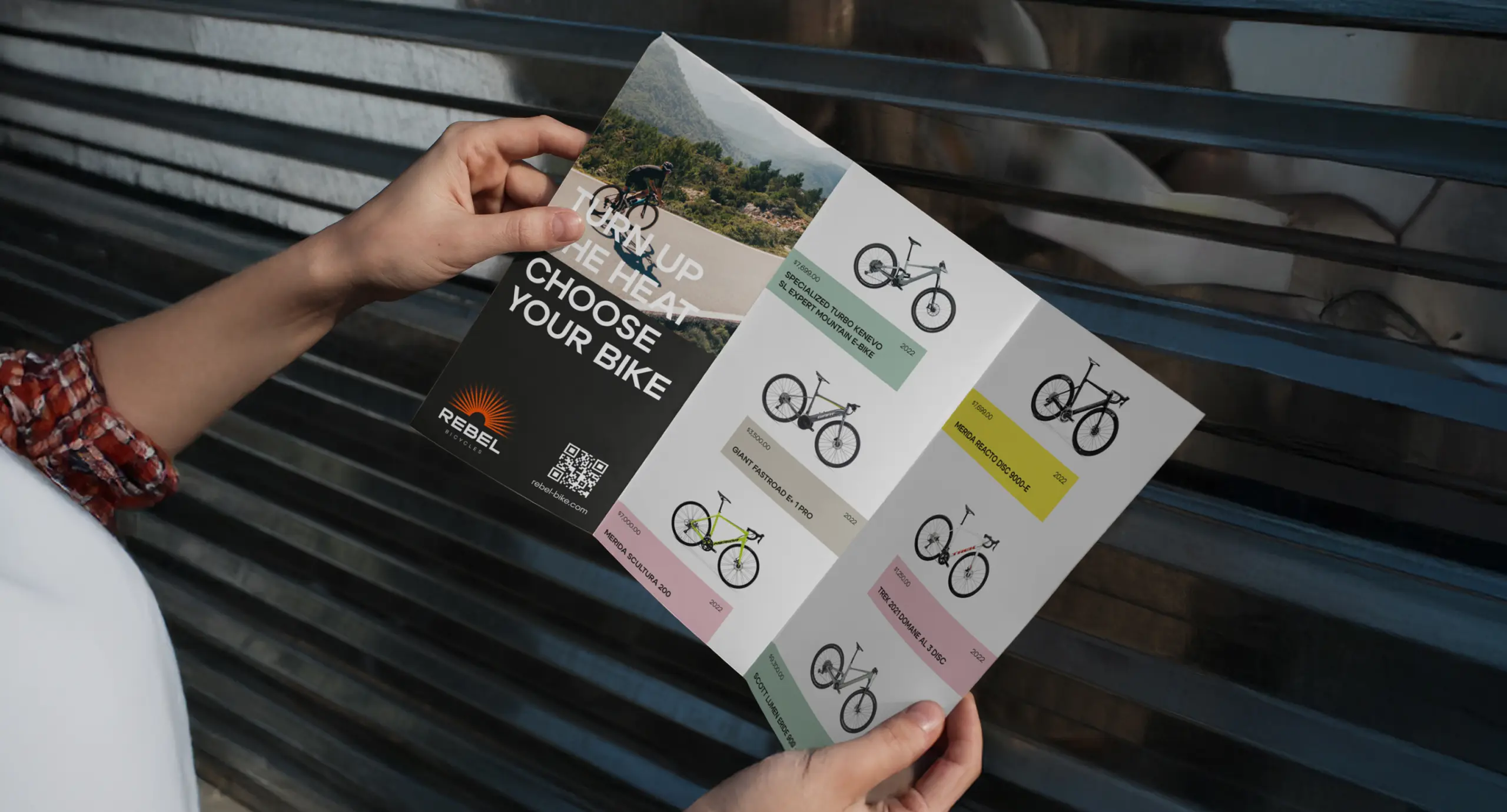 Рекламний буклет з пропозиціями різних велосипедів Rebel Bicycles.